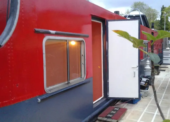 Houseboat Dokstroom アムステルダム