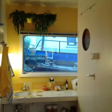 Houseboat Dokstroom Gasthof 4*