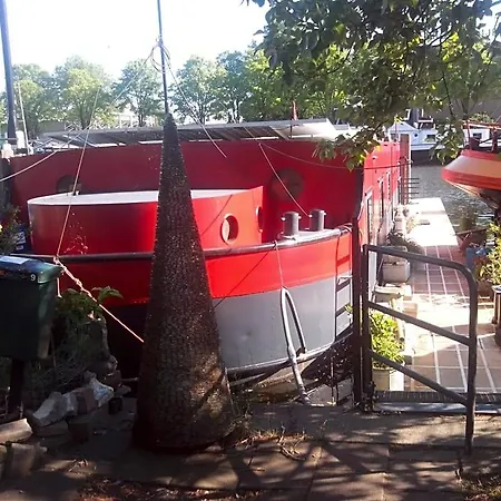 Houseboat Dokstroom Amsterdam